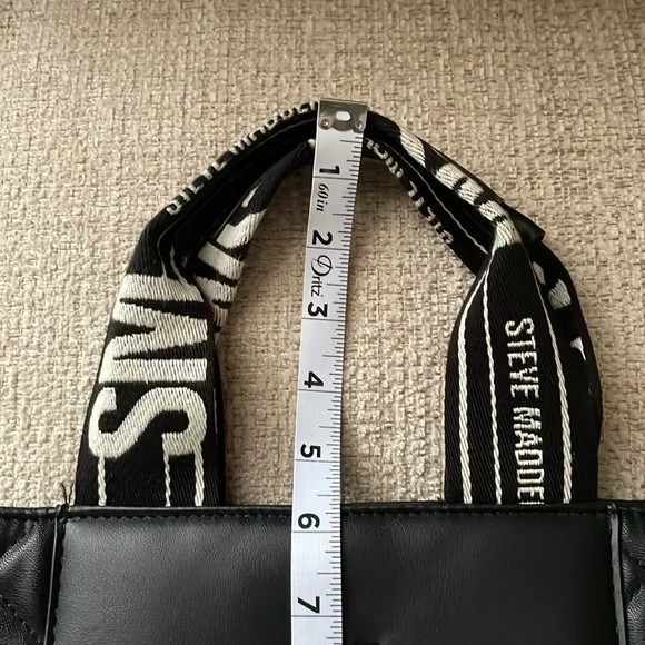 Steve Madden large Sherpa quilted tote Bdanniii - Picture 9 of 13